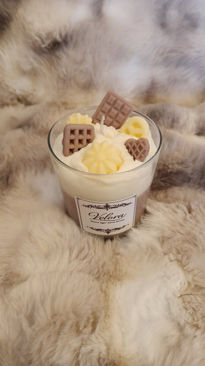 Χειροποίητο Κερί Σόγιας Dolce & Brownie – Luxury Dessert Candle Velora Candles