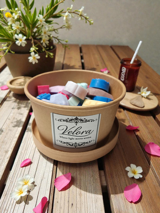 Χειροποίητο κερί σόγιας Velora Candles σε διακοσμητικό μπολ με βάση λουλούδι και άρωμα Aqua di Gio